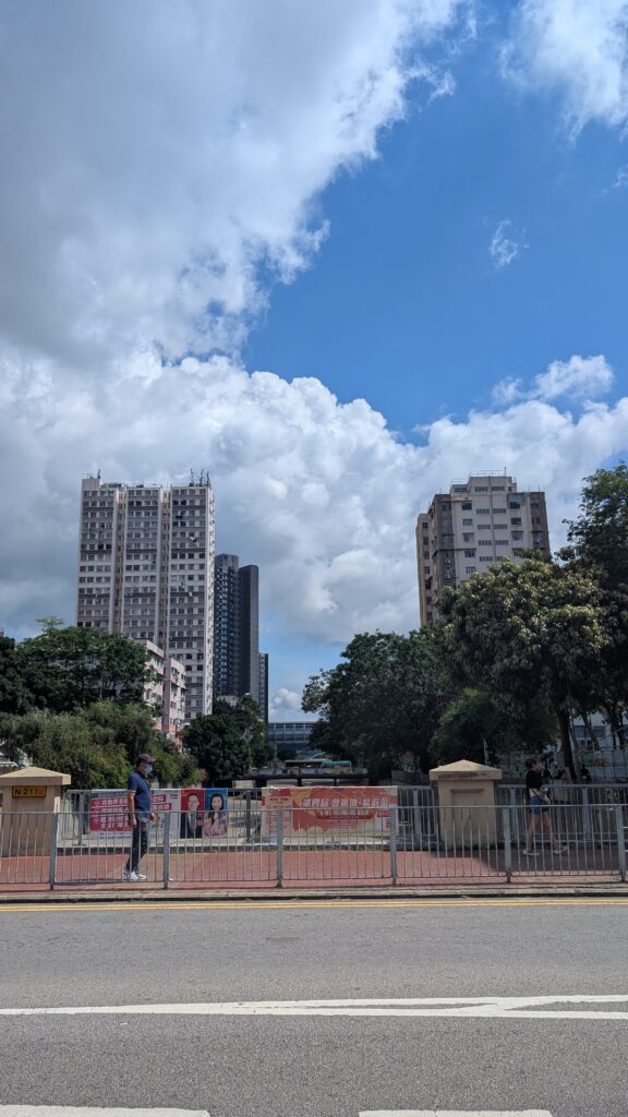 PXL_20250522_015044853